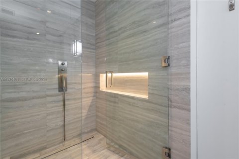 Copropriété à vendre à Sunny Isles Beach, Floride: 3 chambres, 229.28 m2 № 2041952 - photo 23