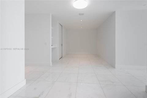 Copropriété à vendre à Sunny Isles Beach, Floride: 3 chambres, 229.28 m2 № 2041952 - photo 30