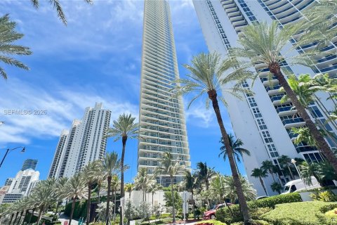 Copropriété à vendre à Sunny Isles Beach, Floride: 3 chambres, 229.28 m2 № 2041952 - photo 5