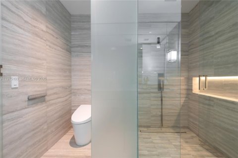 Copropriété à vendre à Sunny Isles Beach, Floride: 3 chambres, 229.28 m2 № 2041952 - photo 24