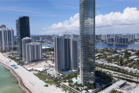Copropriété à vendre à Sunny Isles Beach, Floride: 3 chambres, 229.28 m2 № 2041952 - photo 7