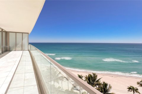 Copropriété à vendre à Sunny Isles Beach, Floride: 3 chambres, 229.28 m2 № 2041952 - photo 8