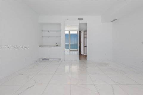 Copropriété à vendre à Sunny Isles Beach, Floride: 3 chambres, 229.28 m2 № 2041952 - photo 28
