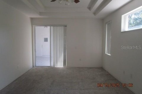 Casa en venta en Casselberry, Florida, 5 dormitorios, 313.64 m2 № 1905224 - foto 11