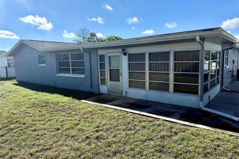 Villa ou maison à vendre à Port Richey, Floride: 2 chambres, 126.81 m2 № 2388785 - photo 4