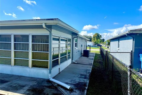 Villa ou maison à vendre à Port Richey, Floride: 2 chambres, 126.81 m2 № 2388785 - photo 3