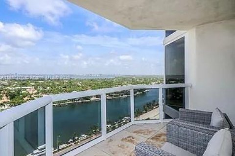Condominio en alquiler en Miami Beach, Florida, 2 dormitorios, 128.21 m2 № 2060014 - foto 7