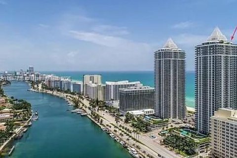 Condominio en alquiler en Miami Beach, Florida, 2 dormitorios, 128.21 m2 № 2060014 - foto 9