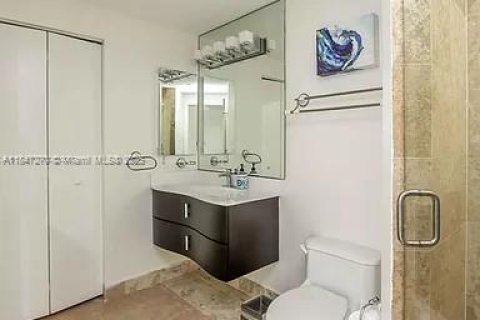 Condominio en alquiler en Miami Beach, Florida, 2 dormitorios, 128.21 m2 № 2060014 - foto 6