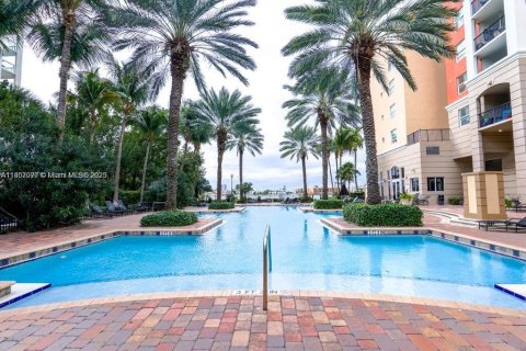 Condo in Sunny Isles Beach, Florida, 3 bedrooms  № 1739560 - photo 29