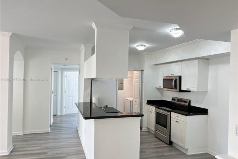 Condo in Sunny Isles Beach, Florida, 3 bedrooms  № 1739560 - photo 6
