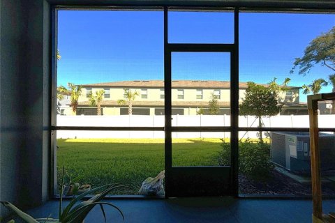 Touwnhouse à louer à Zephyrhills, Floride: 3 chambres, 151.8 m2 № 2157609 - photo 14