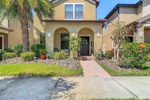 House in Wesley Chapel, Florida 3 bedrooms, 199.18 sq.m. № 1717649 - photo 1
