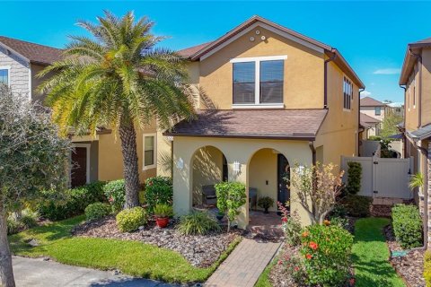 House in Wesley Chapel, Florida 3 bedrooms, 199.18 sq.m. № 1717649 - photo 3