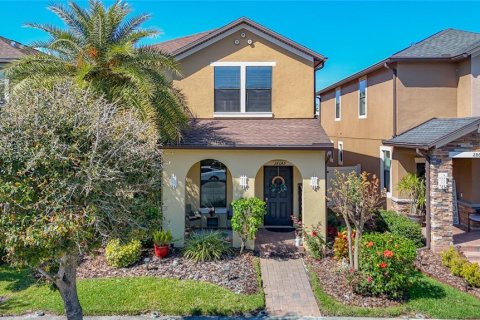House in Wesley Chapel, Florida 3 bedrooms, 199.18 sq.m. № 1717649 - photo 2