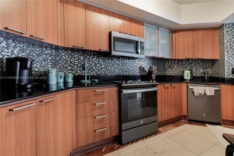 Condominio en alquiler en Sunny Isles Beach, Florida, 2 dormitorios, 148.83 m2 № 1977555 - foto 17