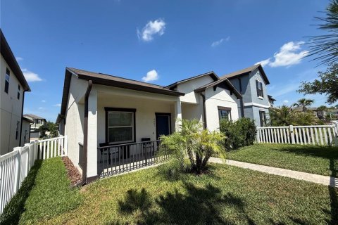 Villa ou maison à Land O' Lakes, Floride 3 chambres, 152.08 m2 № 2101488