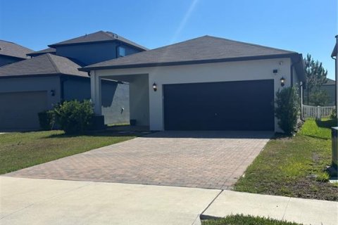 House in Land O' Lakes, Florida 3 bedrooms, 152.08 sq.m. № 2101488 - photo 27