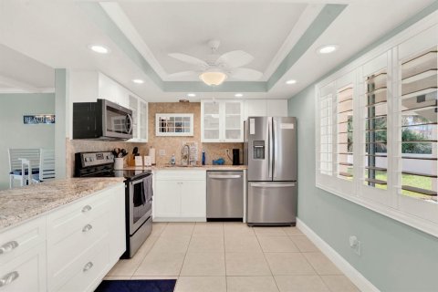 Condo in New Smyrna Beach, Florida, 1 bedroom  № 1564571 - photo 7
