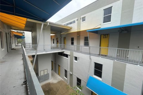 Condo à Gainesville, Floride, 3 chambres № 2408649