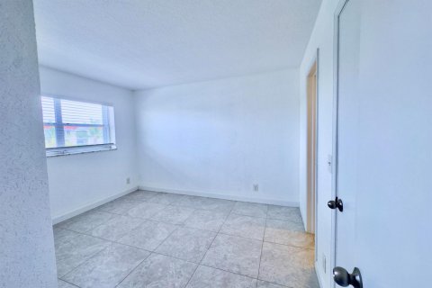 Купить кондоминиум в Бойнтон-Бич, Флорида 5 комнат, 89.46м2, № 2085524 - фото 14