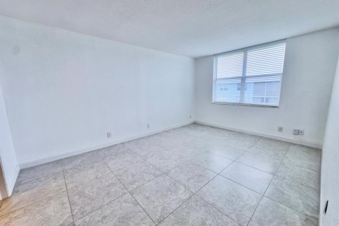 Купить кондоминиум в Бойнтон-Бич, Флорида 5 комнат, 89.46м2, № 2085524 - фото 21