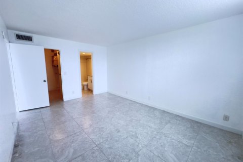 Купить кондоминиум в Бойнтон-Бич, Флорида 5 комнат, 89.46м2, № 2085524 - фото 20