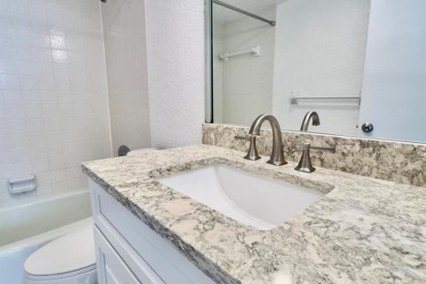 Купить кондоминиум в Бойнтон-Бич, Флорида 5 комнат, 89.46м2, № 2085524 - фото 18