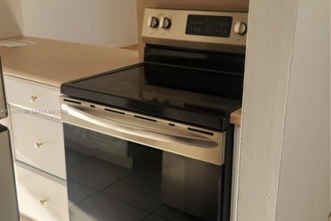 Condominio en venta en Hollywood, Florida, 3 dormitorios, 201.41 m2 № 2034755 - foto 13