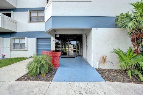 Condominio en venta en Hollywood, Florida, 3 dormitorios, 201.41 m2 № 2034755 - foto 4