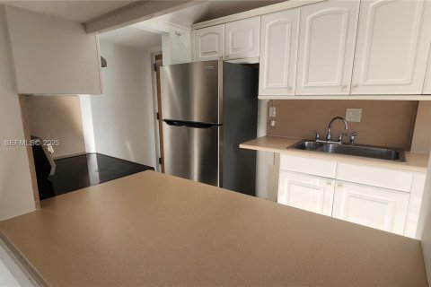 Condominio en venta en Hollywood, Florida, 3 dormitorios, 201.41 m2 № 2034755 - foto 10