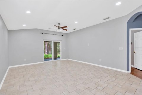 Casa en alquiler en Zephyrhills, Florida, 3 dormitorios, 133.04 m2 № 1906918 - foto 8