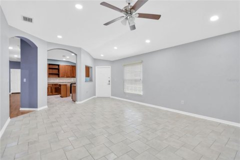 Casa en alquiler en Zephyrhills, Florida, 3 dormitorios, 133.04 m2 № 1906918 - foto 6