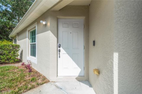 Casa en alquiler en Zephyrhills, Florida, 3 dormitorios, 133.04 m2 № 1906918 - foto 4