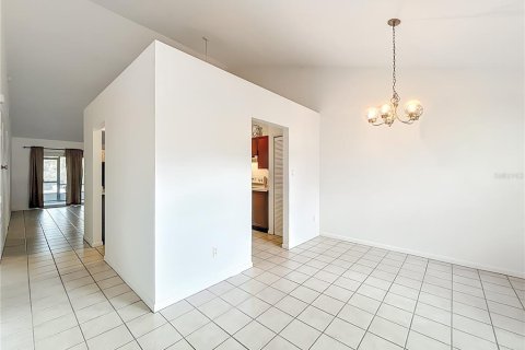 Adosado en venta en Gotha, Florida, 2 dormitorios, 99.59 m2 № 2094529 - foto 6