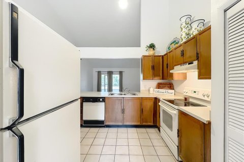 Adosado en venta en Gotha, Florida, 2 dormitorios, 99.59 m2 № 2094529 - foto 14