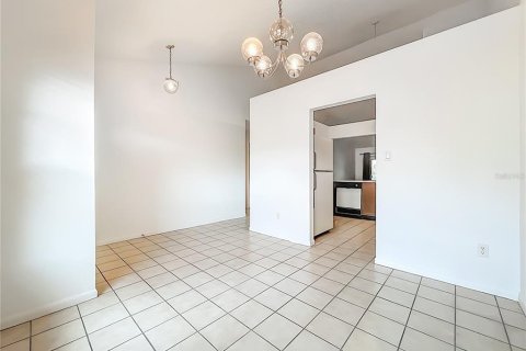 Adosado en venta en Gotha, Florida, 2 dormitorios, 99.59 m2 № 2094529 - foto 11