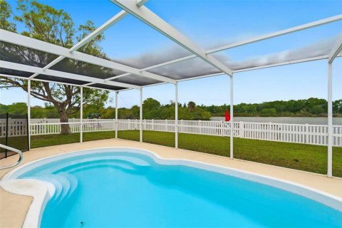 House in Holiday, Florida 4 bedrooms, 170.66 sq.m. № 2115903 - photo 7
