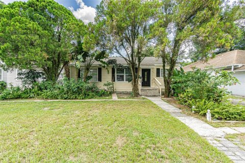 Villa ou maison à Tampa, Floride 3 chambres, 125.98 m2 № 2296719