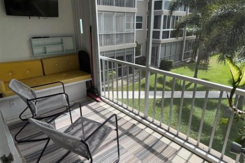 Condominio en venta en Fort Lauderdale, Florida, 1 dormitorio, 69.68 m2 № 2185120 - foto 23