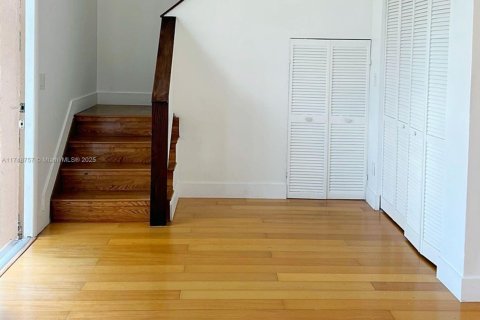 Copropriété à louer à Plantation, Floride: 3 chambres, 170.01 m2 № 1693488 - photo 3