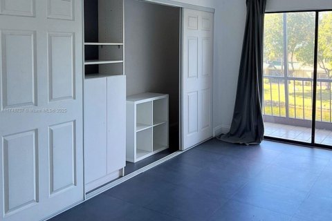 Copropriété à louer à Plantation, Floride: 3 chambres, 170.01 m2 № 1693488 - photo 14