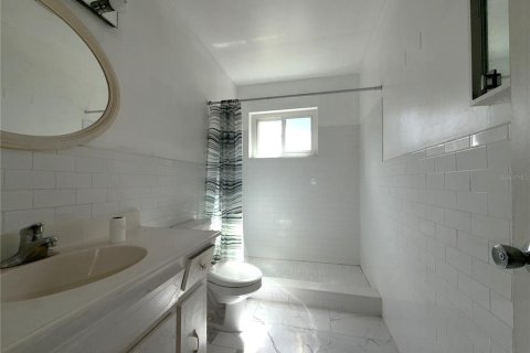 Condo in Clearwater, Florida, 2 bedrooms № 2097434 - photo 9
