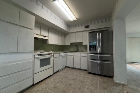 Condo in Clearwater, Florida, 2 bedrooms № 2097434 - photo 7