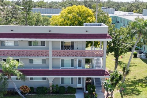 Condo à Clearwater, Floride, 2 chambres  № 2097434