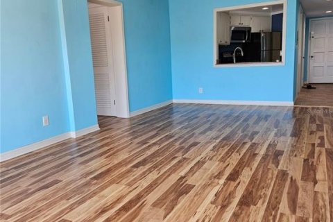 Copropriété à louer à Saint Petersburg, Floride: 1 chambre, 73.39 m2 № 1724158 - photo 4