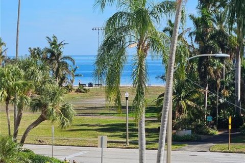 Copropriété à louer à Saint Petersburg, Floride: 1 chambre, 73.39 m2 № 1724158 - photo 7