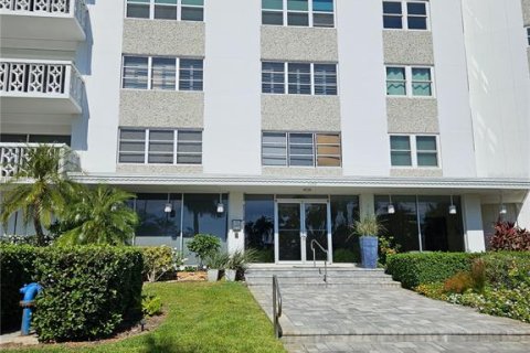 Copropriété à louer à Saint Petersburg, Floride: 1 chambre, 73.39 m2 № 1724158 - photo 1