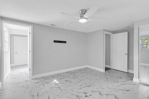 Casa en venta en Port Richey, Florida, 3 dormitorios, 141.12 m2 № 1553344 - foto 19