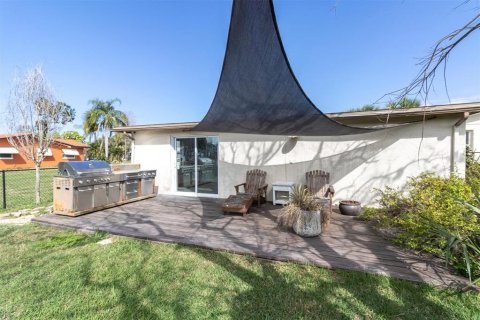Casa en venta en Port Richey, Florida, 3 dormitorios, 141.12 m2 № 1553344 - foto 27